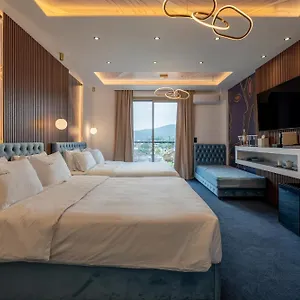 Greek House Hotel Neos Marmaras